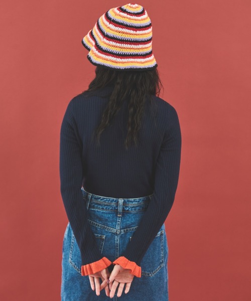 MERLOT(メルロー)の「バイカラーフリルリブニット(ニット/セーター・レディース・レッド/その他1/ネイビー/ブラック/ナチュラル/ブルー/ホワイト/グリーン・FREE)」の19枚目の写真