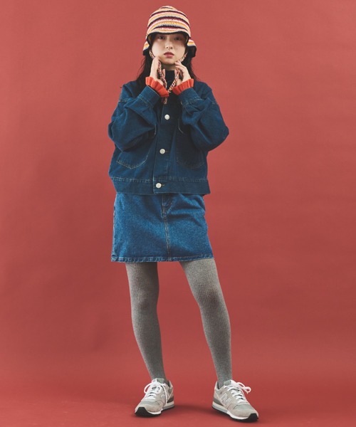 MERLOT(メルロー)の「バイカラーフリルリブニット(ニット/セーター・レディース・レッド/その他1/ネイビー/ブラック/ナチュラル/ブルー/ホワイト/グリーン・FREE)」の20枚目の写真