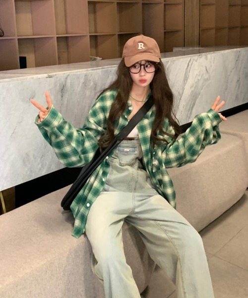 MGV（エムジーヴィー）の「ワンポイントロゴオンブレチェックシャツ（シャツ/ブラウス・メンズ・ダークオレンジ/グリーン/ブルー・X-LARGE/LARGE/MEDIUM）」の5枚目の写真