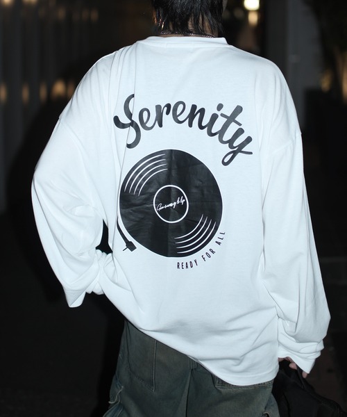 ILL'S（イルズ）の「【新柄追加】 AW 8ボール / ダイス / レコード / フォト ワンポイント刺繍 / バックプリント ビッグシルエットロンT カットソー ユニセックス【ILL'S】（Tシャツ/カットソー・メンズ・ブラック系その他3/ホワイト系その他/ホワイト系その他3/ブラック/ホワイト/ホワイト系その他2/ブラック系その他2/ブラック系その他/ホワイト系その他5/ホワイト系その他4/ブラック系その他5/ブラック系その他4・L/M/XL）」の6枚目の写真