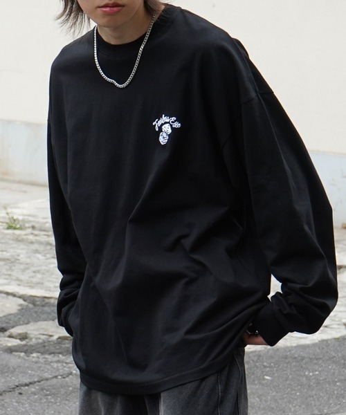 ILL'S（イルズ）の「【新柄追加】 AW 8ボール / ダイス / レコード / フォト ワンポイント刺繍 / バックプリント ビッグシルエットロンT カットソー ユニセックス【ILL'S】（Tシャツ/カットソー・メンズ・ブラック系その他3/ホワイト系その他/ホワイト系その他3/ブラック/ホワイト/ホワイト系その他2/ブラック系その他2/ブラック系その他/ホワイト系その他5/ホワイト系その他4/ブラック系その他5/ブラック系その他4・L/M/XL）」の10枚目の写真