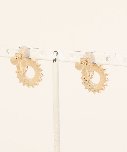 Cupid Heart（キューピッドハート）の「【Cupid Heart】結婚式アクセ！ストーンビジューパールイヤリング（イヤリング・レディース・ゴールド・MEDIUM）」の10枚目の写真