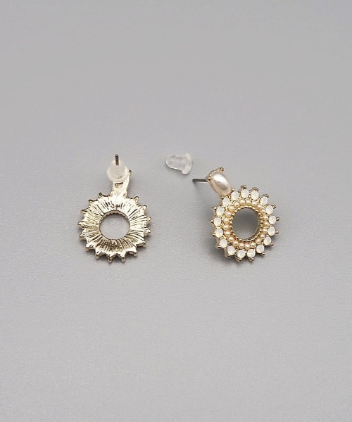 Cupid Heart（キューピッドハート）の「【Cupid Heart】結婚式アクセ！ストーンビジューパールイヤリング（イヤリング・レディース・ゴールド・MEDIUM）」の9枚目の写真