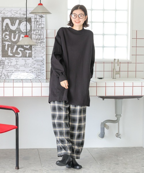 niko and...（ニコアンド）の「裏起毛布帛ドッキングプルオーバー（スウェット・レディース・チャコール/アイボリー/スモーク・FREE）」の10枚目の写真