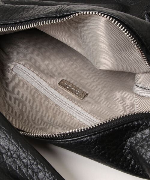 BarcosBlue(バルコスブルー)の「【BARCOS BLUE/バルコスブルー】ノットモチーフPUショルダーバッグ(ショルダーバッグ・レディース・ブルー/グレー/ブラック・ONE SIZE)」の14枚目の写真