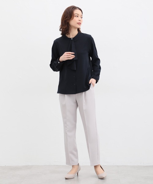 Honeys（ハニーズ）の「ボウタイブラウス（シャツ/ブラウス・レディース・ブルー系その他/クリーム/グレイッシュベージュ/ホワイト/ネイビー・M/L/3L/LL/S）」の12枚目の写真