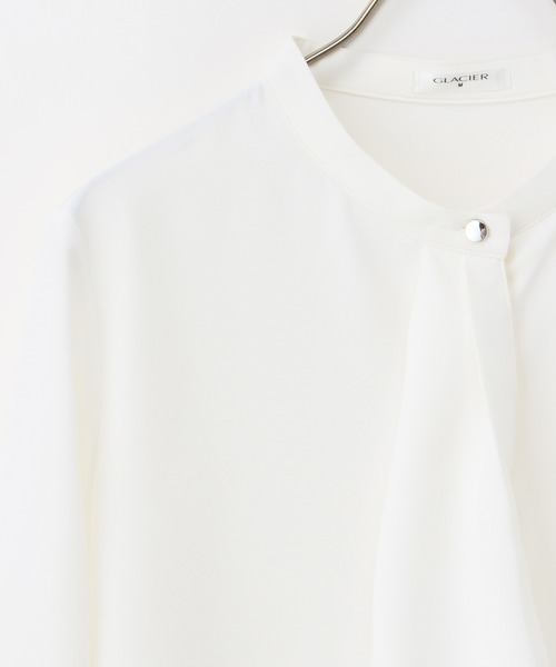 Honeys（ハニーズ）の「ボウタイブラウス（シャツ/ブラウス・レディース・ブルー系その他/クリーム/グレイッシュベージュ/ホワイト/ネイビー・M/L/3L/LL/S）」の18枚目の写真