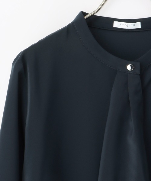 Honeys（ハニーズ）の「ボウタイブラウス（シャツ/ブラウス・レディース・ブルー系その他/クリーム/グレイッシュベージュ/ホワイト/ネイビー・M/L/3L/LL/S）」の20枚目の写真