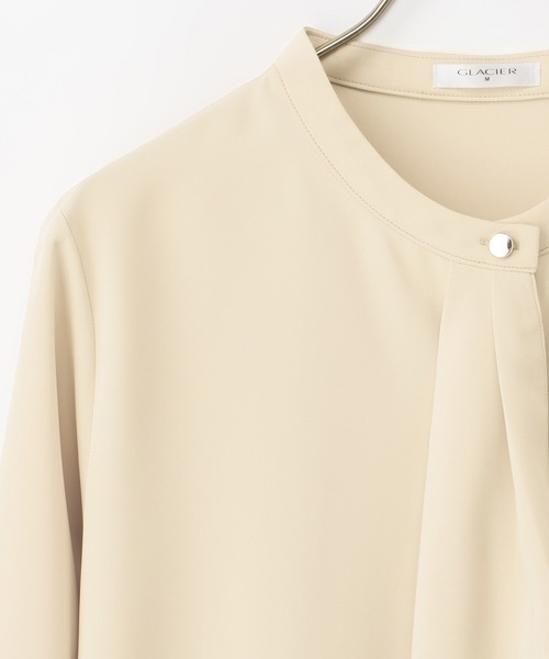 Honeys（ハニーズ）の「ボウタイブラウス（シャツ/ブラウス・レディース・ブルー系その他/クリーム/グレイッシュベージュ/ホワイト/ネイビー・M/L/3L/LL/S）」の22枚目の写真