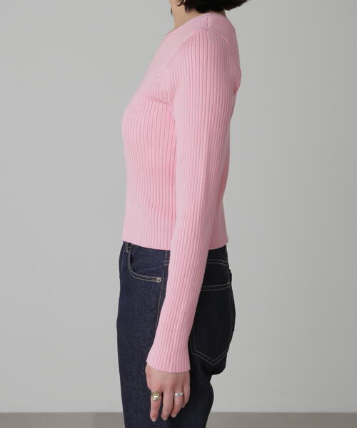 FREE'S MART(フリーズマート)の「◆前後2WAYスリットカットアウトリブニット(ニット/セーター・レディース・ブラック/ホワイト/ピンク・FREE)」の4枚目の写真