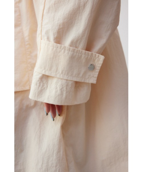 AZUL by moussy(アズールバイマウジー)の「ミリタリーライクモッズコート(ステンカラーコート・レディース・ネイビー/アイボリー・SMALL/MEDIUM)」の12枚目の写真