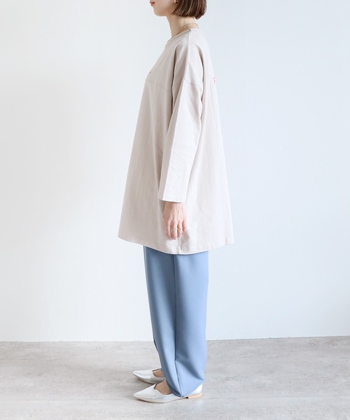 reca(レカ)の「前後ロゴチュニックTシャツ(Tシャツ/カットソー・レディース・オフホワイト/ブラック系その他/グレイッシュベージュ・FREE)」の13枚目の写真