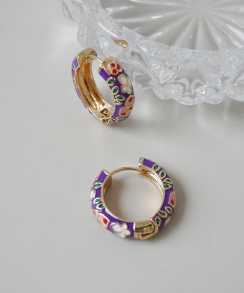Port（ポート）の「オリエンタル フラワー デザイン フープピアス_（ピアス（両耳用）・レディース・ブルー/ブラック/ライトブルー/ホワイト/パープル系その他/レッド/パープル/マルチ・FREE）」の5枚目の写真