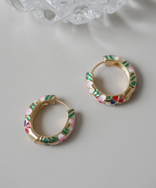 Port（ポート）の「オリエンタル フラワー デザイン フープピアス_（ピアス（両耳用）・レディース・ブルー/ブラック/ライトブルー/ホワイト/パープル系その他/レッド/パープル/マルチ・FREE）」の8枚目の写真