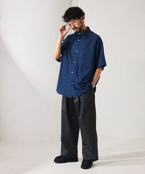 FREAK'S STORE（フリークスストア）の「限定展開 Relax Fit リラックスフィット レギュラーカラー ショートスリーブ デニムシャツ（シャツ/ブラウス・メンズ・ライトインディゴブルー/ダークグレー/ダークインディゴブルー/ブラック・SMALL/MEDIUM/LARGE）」の20枚目の写真