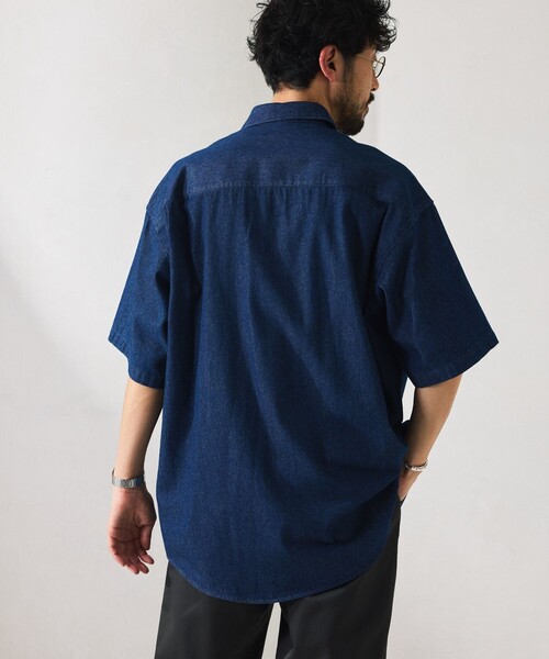 FREAK'S STORE（フリークスストア）の「限定展開 Relax Fit リラックスフィット レギュラーカラー ショートスリーブ デニムシャツ（シャツ/ブラウス・メンズ・ライトインディゴブルー/ダークグレー/ダークインディゴブルー/ブラック・SMALL/MEDIUM/LARGE）」の13枚目の写真