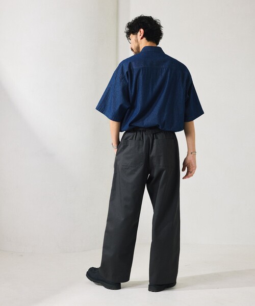 FREAK'S STORE（フリークスストア）の「限定展開 Relax Fit リラックスフィット レギュラーカラー ショートスリーブ デニムシャツ（シャツ/ブラウス・メンズ・ライトインディゴブルー/ダークグレー/ダークインディゴブルー/ブラック・SMALL/MEDIUM/LARGE）」の9枚目の写真