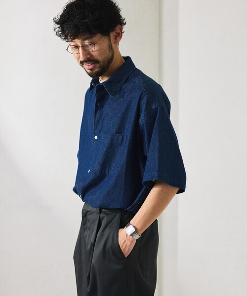 FREAK'S STORE（フリークスストア）の「限定展開 Relax Fit リラックスフィット レギュラーカラー ショートスリーブ デニムシャツ（シャツ/ブラウス・メンズ・ライトインディゴブルー/ダークグレー/ダークインディゴブルー/ブラック・SMALL/MEDIUM/LARGE）」の8枚目の写真