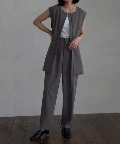 hellam（へラム）の「テーパードパンツ（スラックス・レディース・アイボリー/グレイッシュベージュ/ブラック/チャコール・FREE）」の4枚目の写真