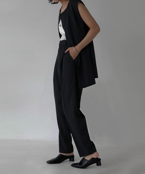 hellam（へラム）の「テーパードパンツ（スラックス・レディース・アイボリー/グレイッシュベージュ/ブラック/チャコール・FREE）」の9枚目の写真