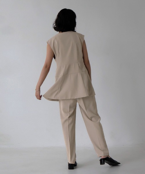 hellam（へラム）の「テーパードパンツ（スラックス・レディース・アイボリー/グレイッシュベージュ/ブラック/チャコール・FREE）」の17枚目の写真