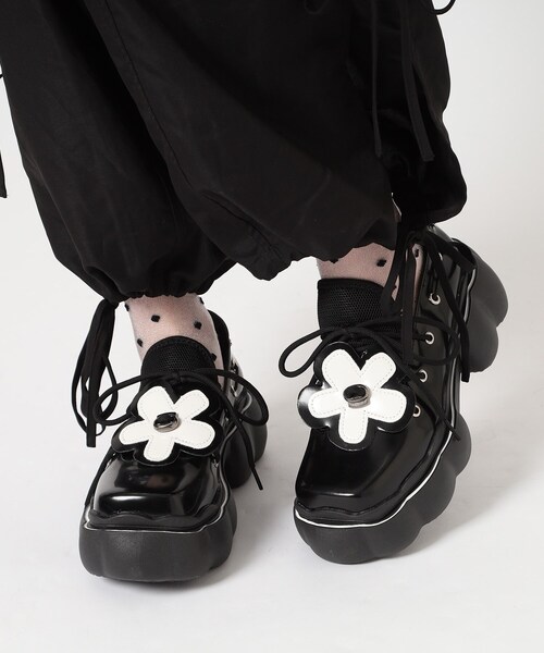 cs T&P（シーエスティーアンドピー）の「厚底フラワーパンプス（パンプス・レディース・ブラック/パープル系・S/M/L/LL）」の20枚目の写真