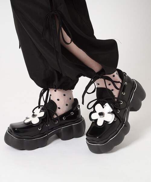 cs T&P（シーエスティーアンドピー）の「厚底フラワーパンプス（パンプス・レディース・ブラック/パープル系・S/M/L/LL）」の21枚目の写真