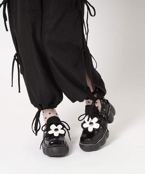 cs T&P（シーエスティーアンドピー）の「厚底フラワーパンプス（パンプス・レディース・ブラック/パープル系・S/M/L/LL）」の22枚目の写真