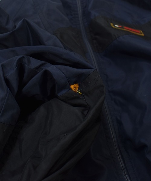 TOMMY HILFIGER（トミーヒルフィガー）の「【ヴィンテージ古着】90's TOMMY HILFIGER / トミーヒルフィガー リバーシブルジャケット ナイロンジャケット（ナイロンジャケット・メンズ・ネイビー・X-LARGE）」の18枚目の写真