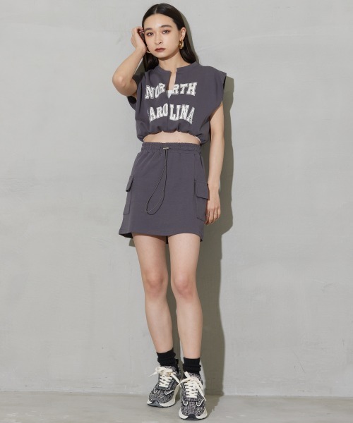 SEN TOKYO(セントーキョー)の「カレッジロゴが可愛い。フレンチスリーブ カーゴミニスカートセットアップ(Tシャツ/カットソー・レディース・ブラック/ベージュ/グレー/カーキ・FREE)」の22枚目の写真