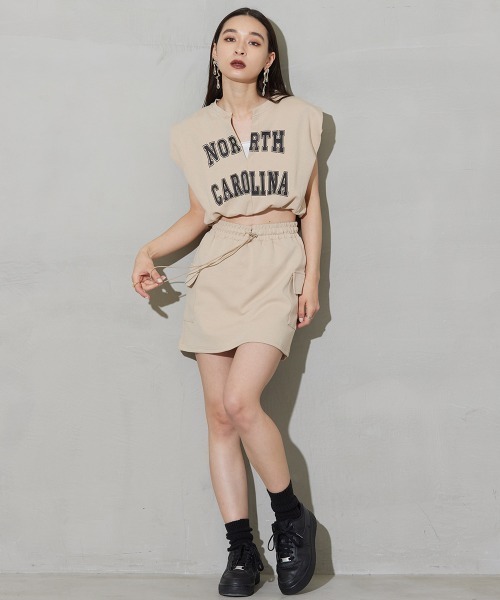 SEN TOKYO(セントーキョー)の「カレッジロゴが可愛い。フレンチスリーブ カーゴミニスカートセットアップ(Tシャツ/カットソー・レディース・ブラック/ベージュ/グレー/カーキ・FREE)」の11枚目の写真