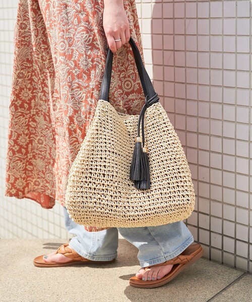 FREAK'S STORE（フリークスストア）の「限定展開　フリンジ ペーパー ハンドル バッグ（トートバッグ）（かごバッグ・レディース・キナリ/ベージュ/グレー/ブルーグリーン・ONE SIZE）」の2枚目の写真