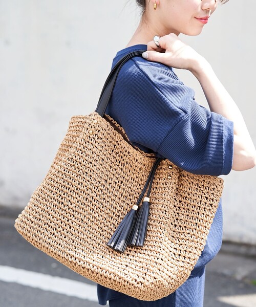 FREAK'S STORE（フリークスストア）の「限定展開　フリンジ ペーパー ハンドル バッグ（トートバッグ）（かごバッグ・レディース・キナリ/ベージュ/グレー/ブルーグリーン・ONE SIZE）」の14枚目の写真