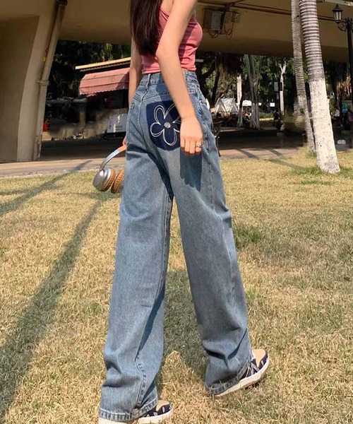 NANEA(ナネア)の「フラワーモチーフ刺繍入りデニムワイドパンツ(デニムパンツ・レディース・ブルー・MEDIUM/LARGE/X-LARGE/SMALL)」の12枚目の写真