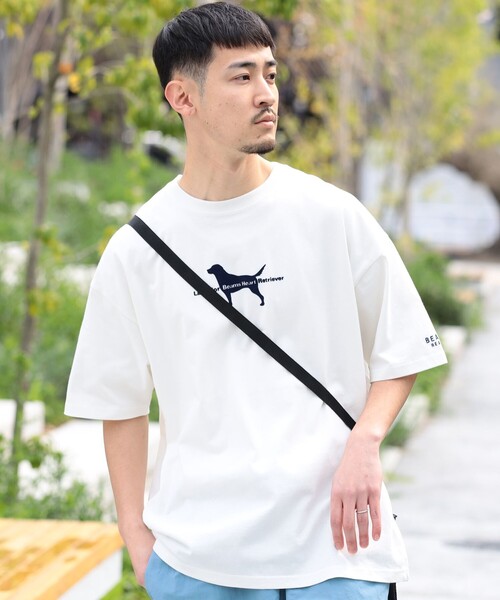 Labrador Retriever（ラブラドールリトリーバー）の「BEAMS HEART / Labrador Retriever シルエット Tシャツ（Tシャツ/カットソー・メンズ・ホワイト/ネイビー・MEDIUM/LARGE/SMALL）」の2枚目の写真