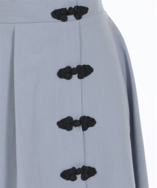 axes femme POETIQUE（アクシーズファムポエティック）の「チャイナボタンイレヘムスカート（スカート・レディース・ダークグリーン/グレー/ブラック・MEDIUM）」の10枚目の写真