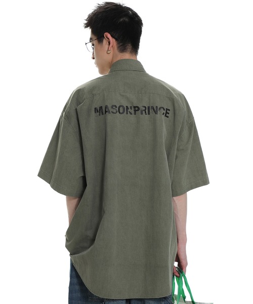 MASONPRINCE(メイソンプリンス)の「オーバーサイズ バックプリント 半袖シャツ DCS2042【MASONPRINCE】(シャツ/ブラウス・メンズ・カーキ/グレー・L/M/S)」の5枚目の写真
