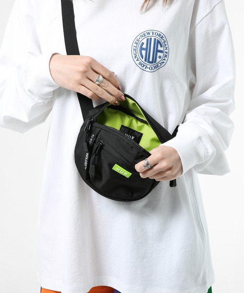 HUF（ハフ）の「BUNKER SHOULDER BAG（ショルダーバッグ・メンズ・ブラック・O/S）」の2枚目の写真