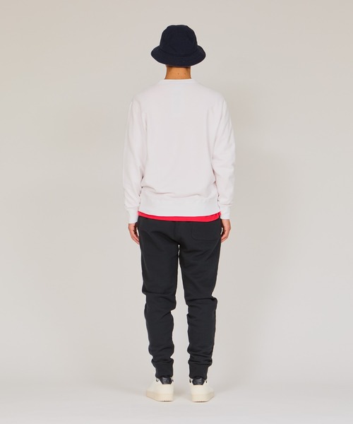 Champion（チャンピオン）の「【Champion/チャンピオン】メンズ ベーシック クルーネックスウェットシャツ（スウェット・メンズ・パープル系その他7/ネイビー/ホワイト/グレー/ブラック・LARGE/MEDIUM/X-LARGE）」の6枚目の写真