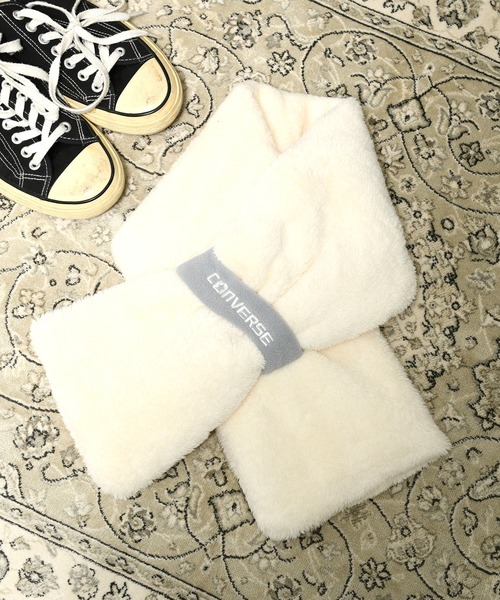 CONVERSE（コンバース）の「CONVERSE boa scarf with fleece band /マフラー/襟巻き/コンバース（マフラー・レディース・ベージュ/ベージュ系その他/ピンク/オフホワイト/グレー・FREE）」の2枚目の写真
