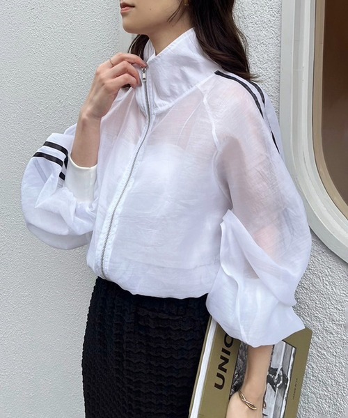 one after another NICE CLAUP（ワンアフターアナザーナイスクラップ）の「ライン入りシアーショートブルゾン（ブルゾン・レディース・オフホワイト/ブラック/アイボリー/ピンク・FREE）」の2枚目の写真