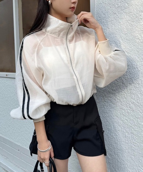 one after another NICE CLAUP（ワンアフターアナザーナイスクラップ）の「ライン入りシアーショートブルゾン（ブルゾン・レディース・オフホワイト/ブラック/アイボリー/ピンク・FREE）」の21枚目の写真