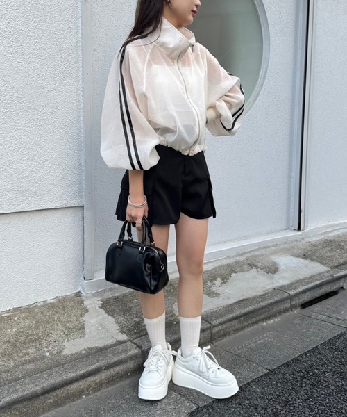 one after another NICE CLAUP（ワンアフターアナザーナイスクラップ）の「ライン入りシアーショートブルゾン（ブルゾン・レディース・オフホワイト/ブラック/アイボリー/ピンク・FREE）」の22枚目の写真