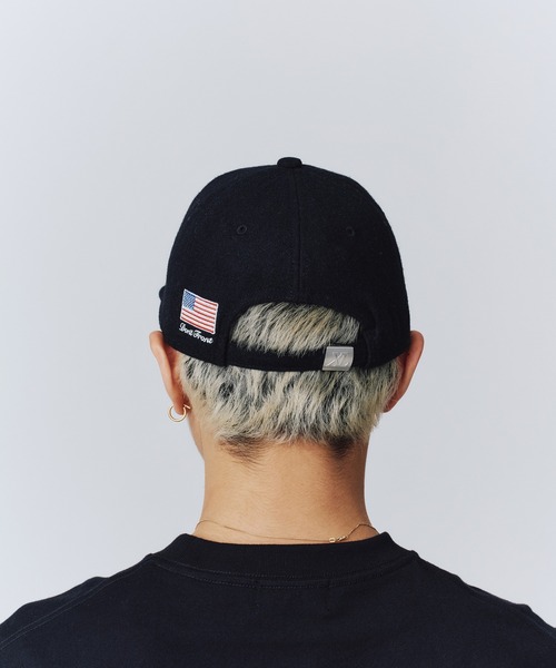 XLARGE（エクストララージ）の「ARCH LOGO 3D EMB. CAP