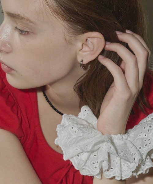 GIUNON（ジウノン）の「simple hoop pierce / シンプルフープピアス（ピアス（両耳用）・レディース・シルバー/ゴールド・FREE）」の13枚目の写真
