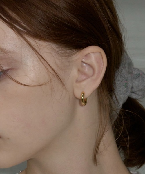 GIUNON（ジウノン）の「simple hoop pierce / シンプルフープピアス（ピアス（両耳用）・レディース・シルバー/ゴールド・FREE）」の19枚目の写真