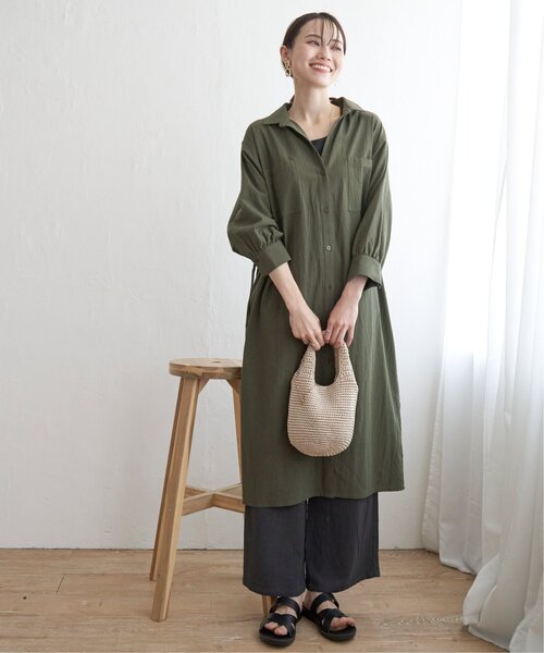 ikka（イッカ）の「【親子コーデ】スキッパーシャツワンピース（シャツワンピース・レディース・ダークグリーン/ブルー・M/L/S）」の6枚目の写真