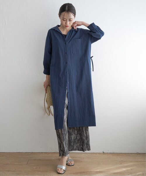 ikka（イッカ）の「【親子コーデ】スキッパーシャツワンピース（シャツワンピース・レディース・ダークグリーン/ブルー・M/L/S）」の4枚目の写真