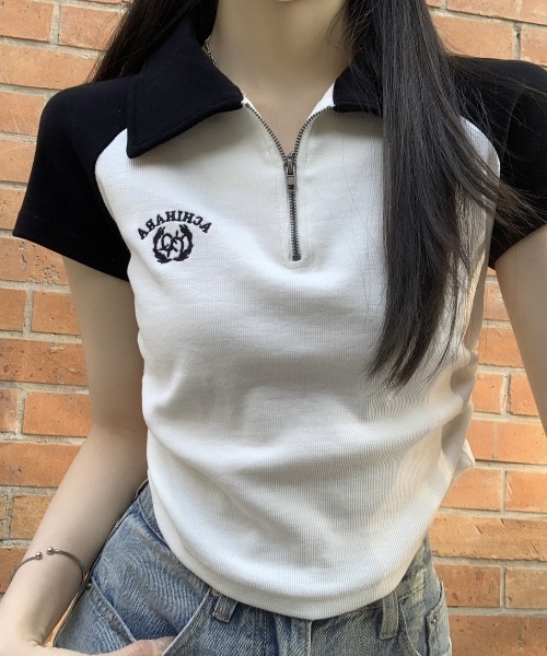 DIAVEL(ディアベル)の「配色ラグランハーフジップポロトップス / 半袖 クロップド 韓国ストリート(Tシャツ/カットソー・レディース・ホワイト/レッド/ブラック・M)」の9枚目の写真
