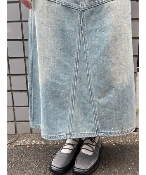 WC（ダブル シー）の「ビジューデニムロングスカート（スカート・レディース・ブルー・FREE）」の2枚目の写真